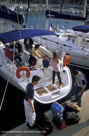 Cruising - People - Crew work