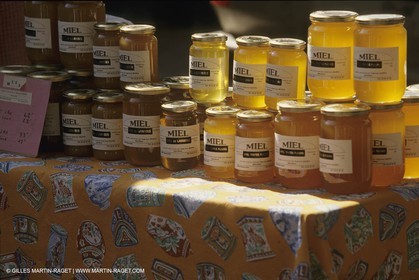France, Provence, Marchés en plein air   Flee markets