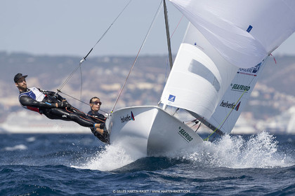 16 09 2022, Marseille (FRA), 470 Class, Paris 2024 Olympic Games, Sailing, 470 mixed dinghy, trainings, Camille Lecointre Jeremie Mion (FRA)