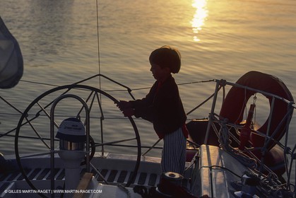 Sailing, cruising, people, children