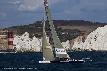 05 08 2010 - Cowes (UK, IOW) - The 1851 Cup -  BMW ORACLE Racing -  - Round The Island Race - Rounding the Needles.