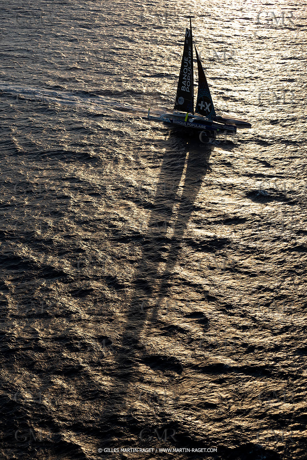 Banque Populaire devant Marseille