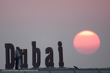 21 11 2010 - Dubai (UAE) - Dubai Louis Vuitton Trophy -  Round 2 - BMW ORACLE Racing