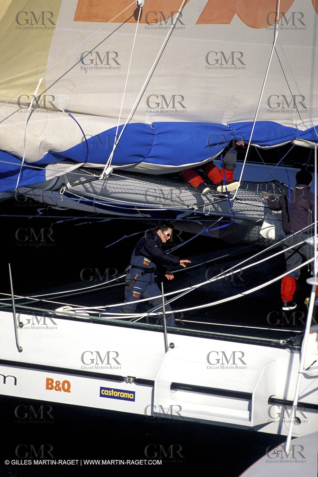 Kingfisher II - Jules Verne Trophy 2002 start - Brest