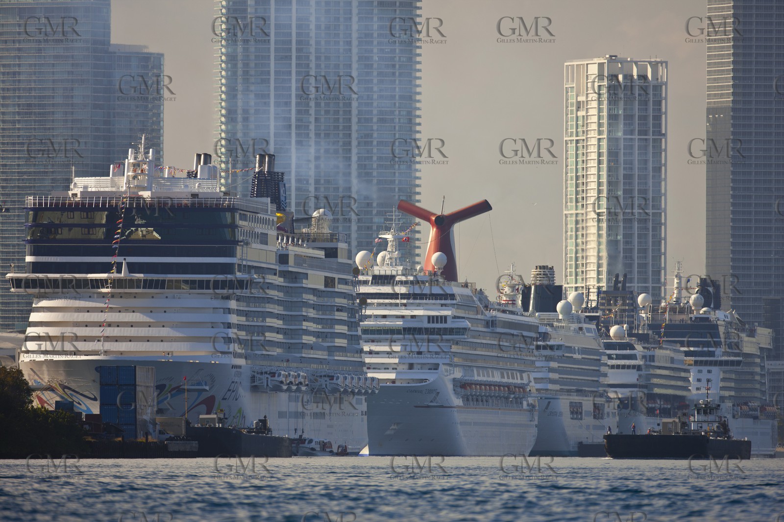 06 12 2010 - Miami (USA, FLA) - 2010 RC 44 World Champîonship - Oracle RC 44 Cup Miami - Day 6 - Fleet racing