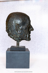 13 01 2003, Marseille (FRA,13), Oeuvre de Germaine Richier, Heinz, 1944, bronze patiné foncé, épreuve d'exposition, Fondeur : Susse, Paris, 30 X 19 X 24 cm, collection particulière