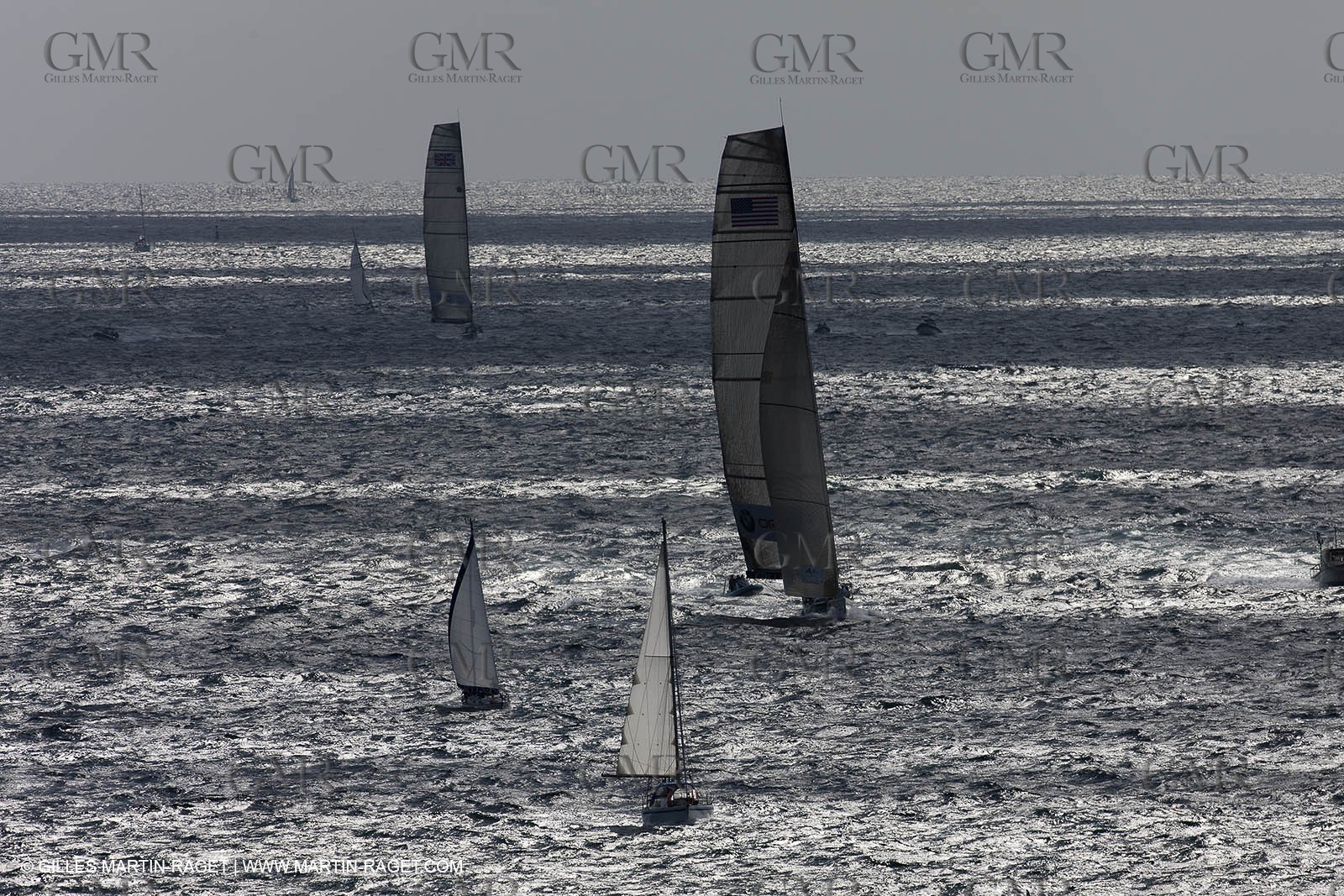 05 08 2010 - Cowes (UK, IOW) - The 1851 Cup -  BMW ORACLE Racing -  - Round The Island Race - Back in the Solent.