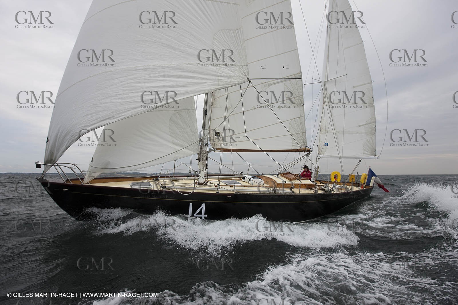 19 05 2010- Lorent- (FRA,56)  -  Pen Duick II