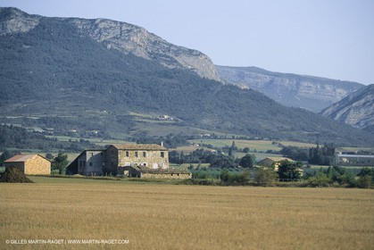 France, Provence, Haute Provence, Val de Durance, Durance river valley