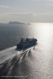 14 01 2012 - Marseille (FRA,13) - Compagnie La Méridionale - le Piana devant Marseille et les Calanques
