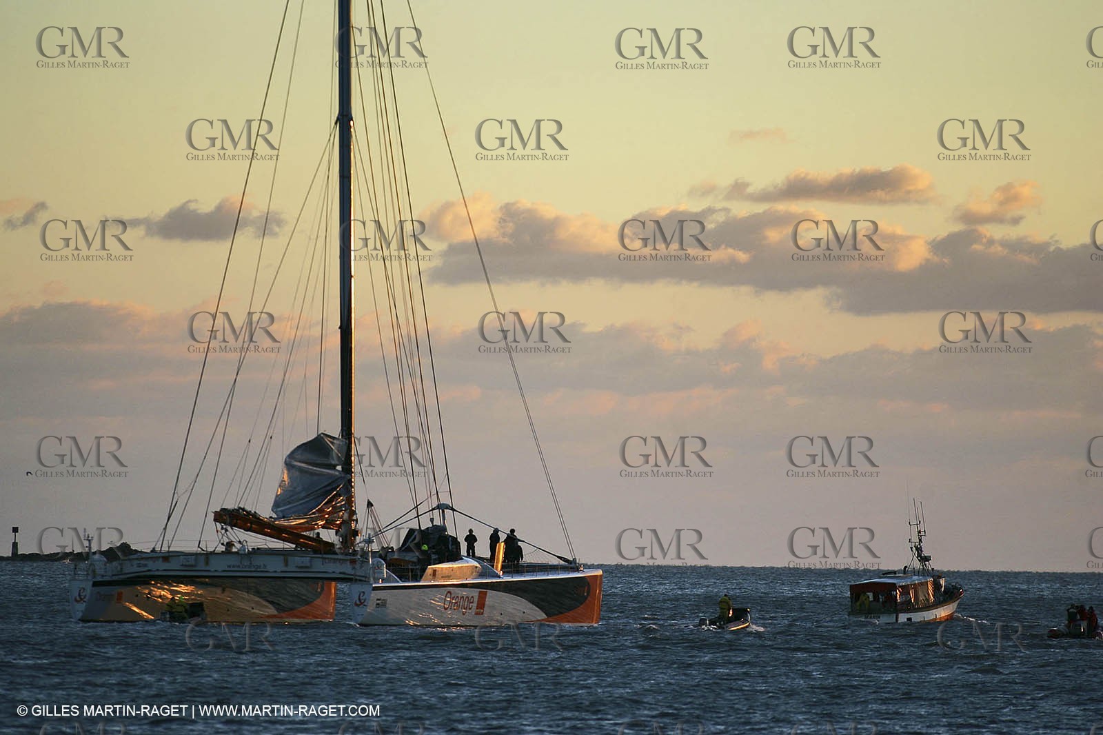 Orange II-2005 Jules Verne Trophy-Start from Lorient-Good Bye-Orange II leaving Lorient harbour