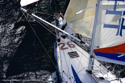 06-26-2007 - FIGARO II - THEOLIA - Skipper : Robert Nagy - Training off Marseille (south France) with strong wind conditions