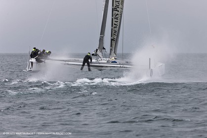 09 10 2010 - Morges (SUI) - L'Hydroptère.CH - 1st sail