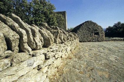 France, Provence, Luberon, Gordes, Village des Bories