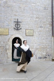 24 02 2007 - Saintes Maries of the Sea (FRA, 13) - Queen of Arles and her assistants in Camargue