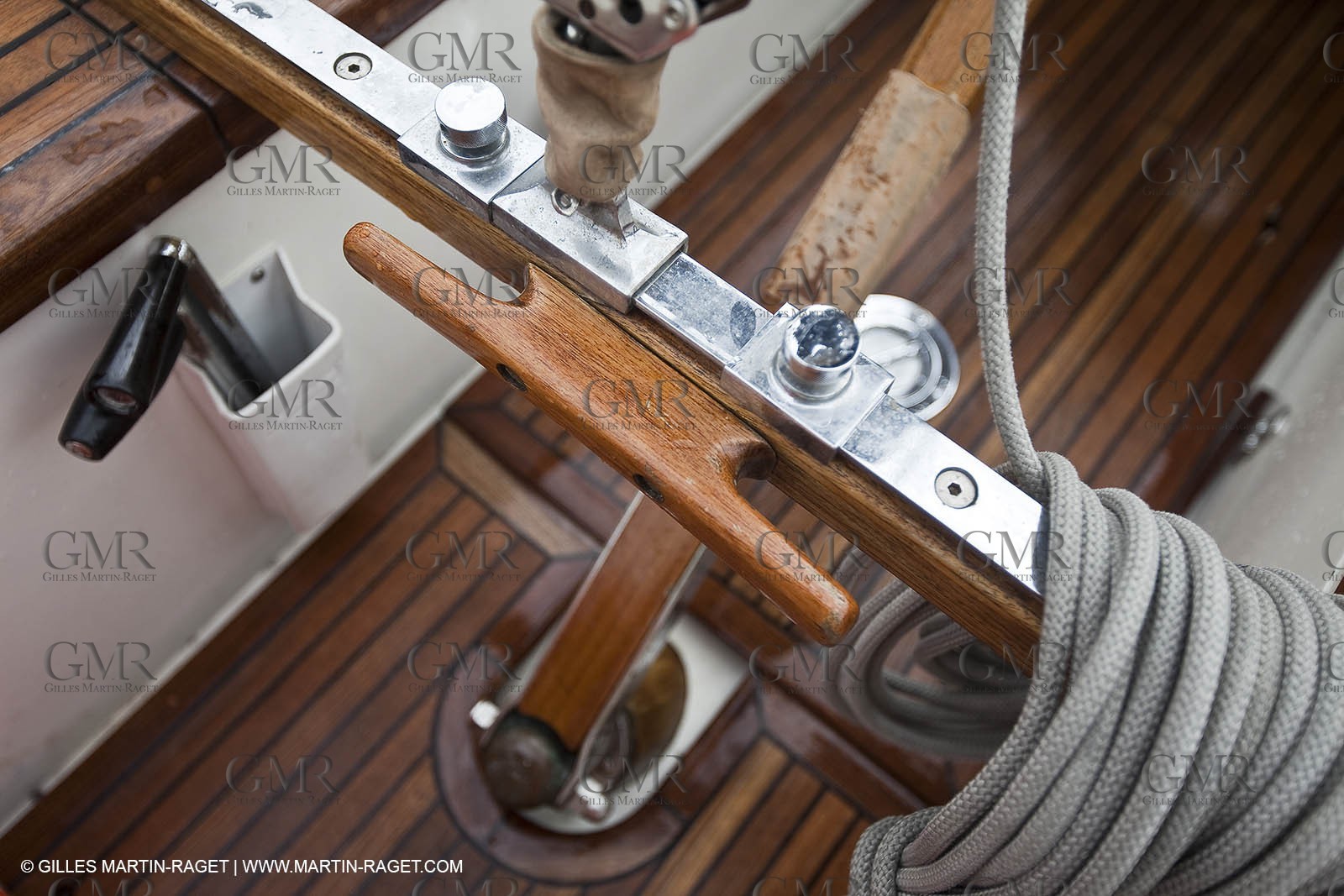 01-05-10 - Le Bono (FRA,56) - Regate Classique -Acteia II - Maica