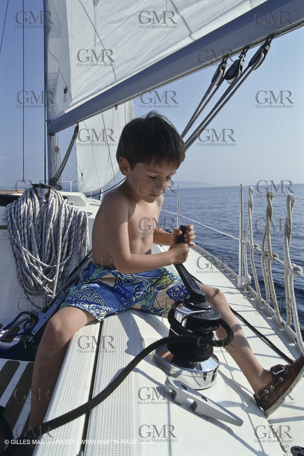 Sailing, cruising, children onboard