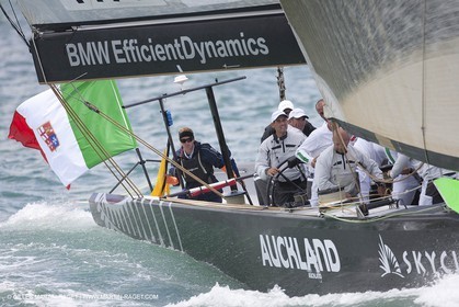 30 01 2009 - Auckland (NZL) - Louis Vuitton Pacific Series - Racing Day 1 - Emirates Team New Zealand Vs Damiani Italia