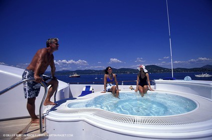 Super motor yachts, Annaliesse