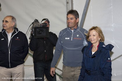 06 02 2010 - Valencia (ESP) - 33rd America's Cup - BMW ORACLE Racing - Last preparation day - Elena Salgado (Spain Vice President and Economy Minister) visiting the team