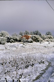 Près de Roussillon*near Roussillon