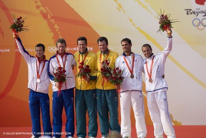 18 08 2008 - Qingdao (CHN) - Jeux Olympiques 2008 - Jour 10 - Medal race - Nicolas Charbonnier Olivier Bausset médaille de bronze