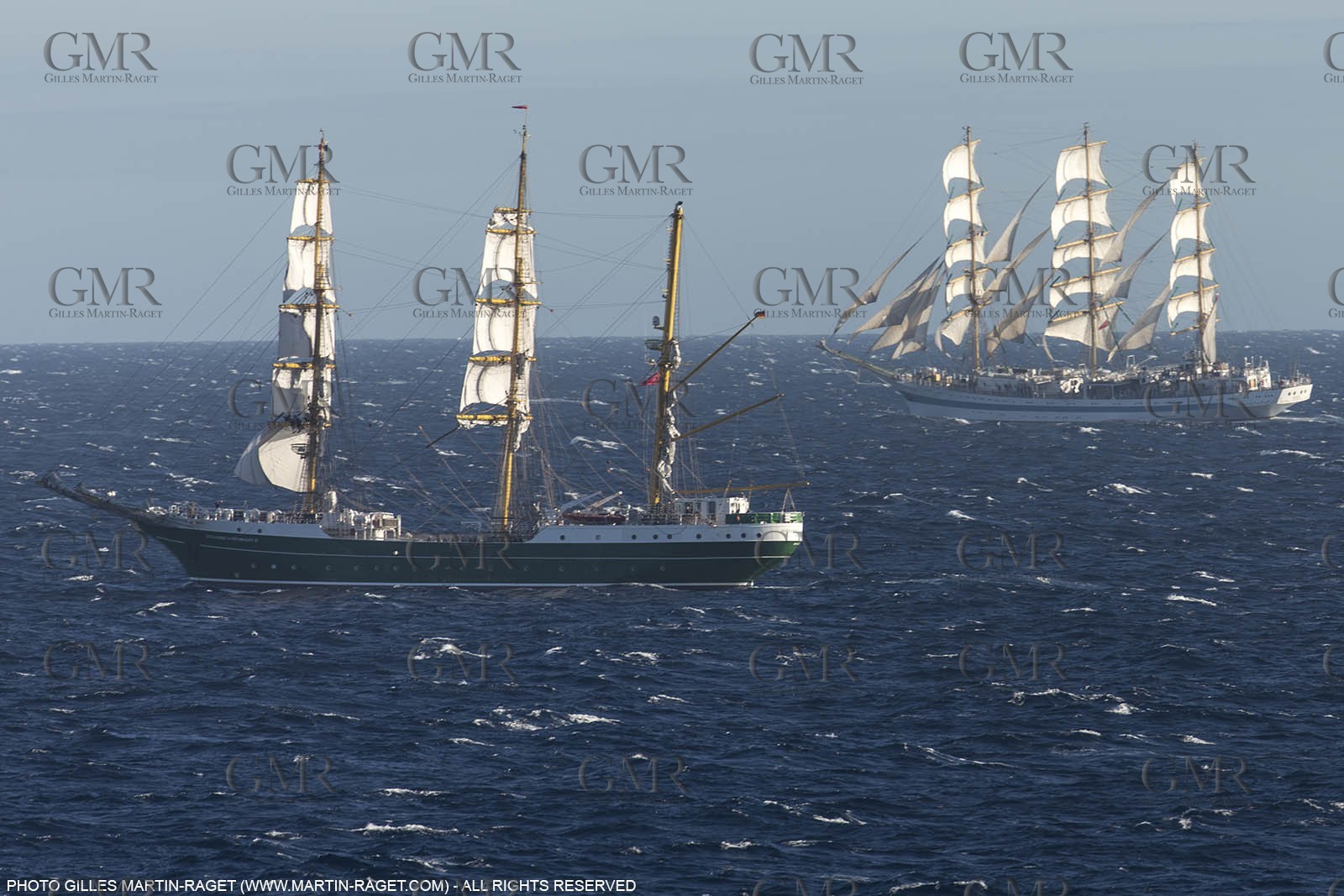 30 09 2013 - Toulon (FRA,83) - Toulon Voiles de Légende - Start towards La Spezia
