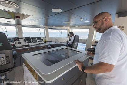 11 09 2014 - la Ciotat (FRA,13) - onboar Al Azzizi, oceanographic research ship buit by H2X boat yard, measure devices manipuation
