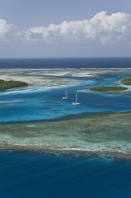01 02 2008 - San Blas Archipelago (Panama) - Motor Yacht Senses