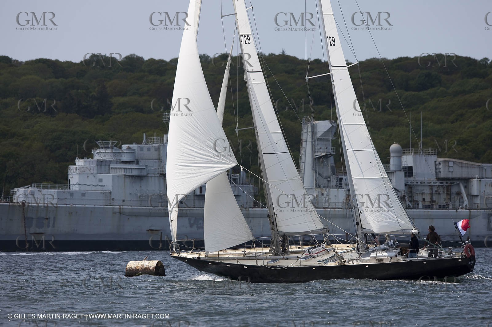 19 05 2010 -  Lanveoc Poulmic (FRA,29) - French Navy School Grand Prix - Pen Duick III