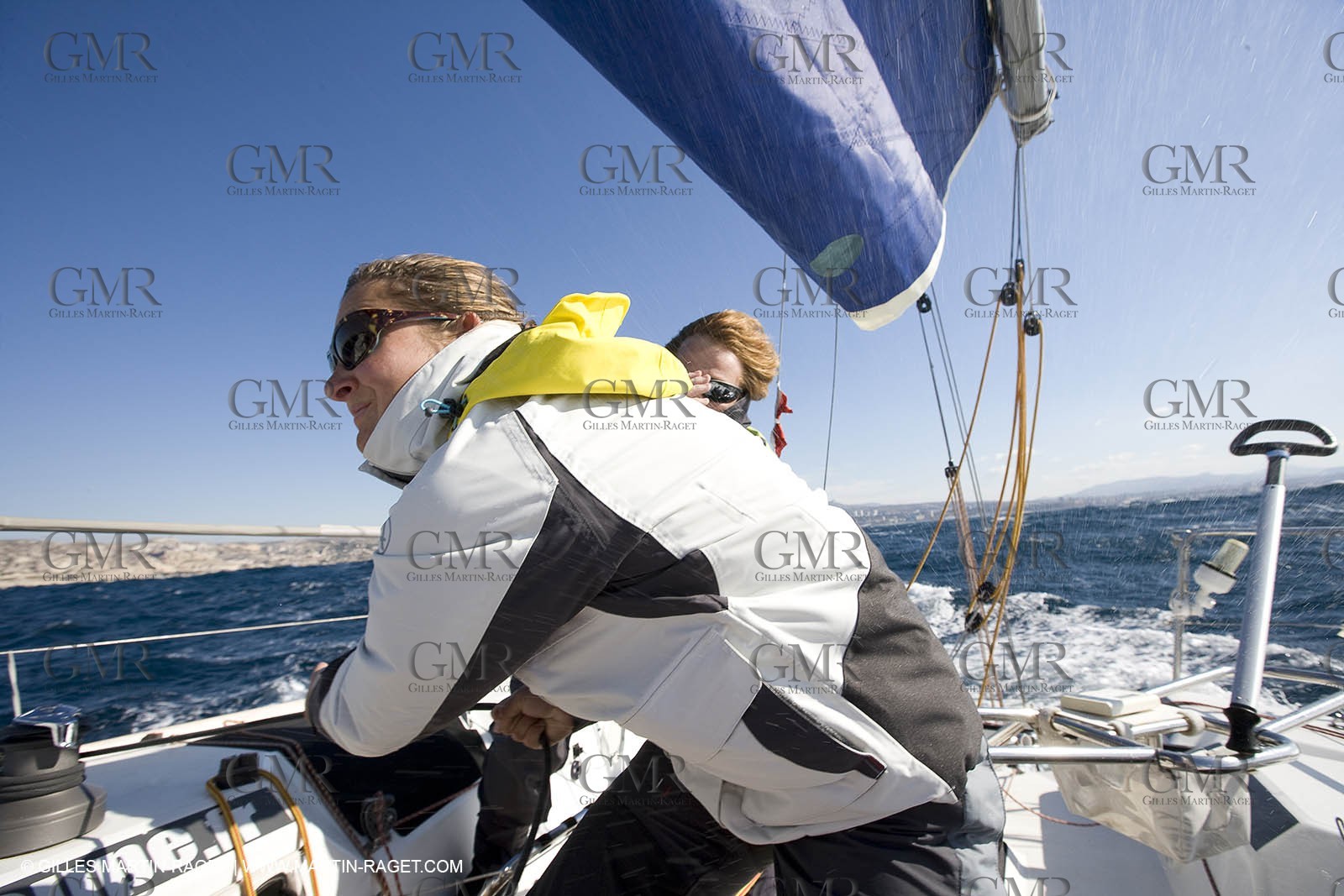 28 09 2007 - Marseille (FRA, 13) - Aigle Marine weather clothing showed in action by salors Marc Emig et Luce Molinier