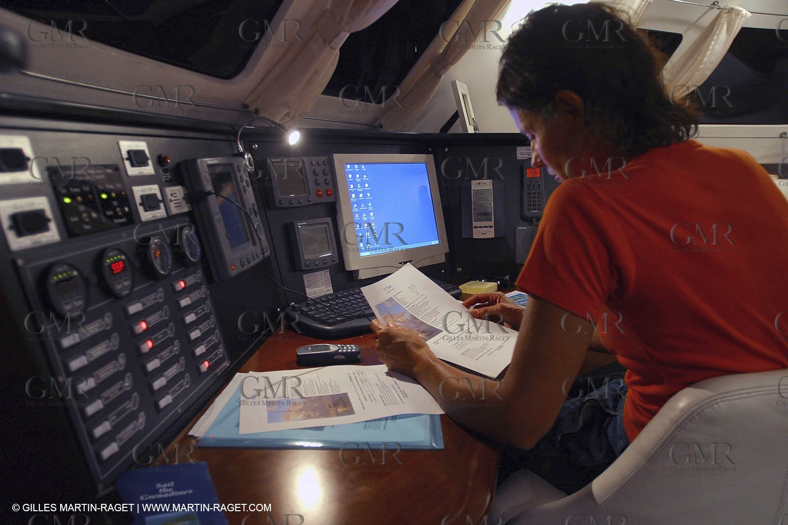 Cruising - People - Crew work