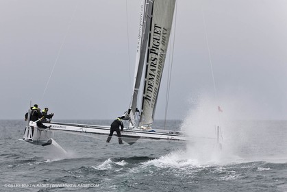 09 10 2010 - Morges (SUI) - L'Hydroptère.CH - 1st sail