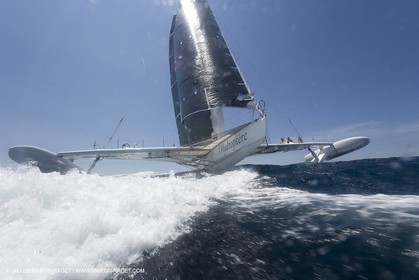 14 06 2008 - Toulon-Hyères (FRA,83) - 50 knots record attempt trials by l'Hydroptère