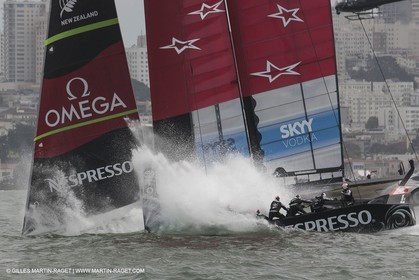 16 08 2013 - San Francisco (USA,CA) - 34th America's Cup - Louis Vuitton Cup - Louis Vuitton Cup Final - Race Day 1 - Race 1