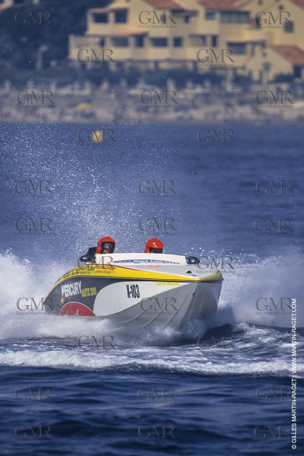 Powerboating, offshore racing