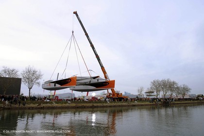 Vannes - Chantier Multiplast - 1ère Mise à l'eau Orange II