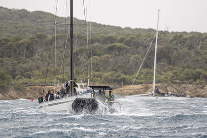 19 06 2024, Porquerolles Island (FRA), Championnat du monde des 12 m JI 2024, Race Day 1