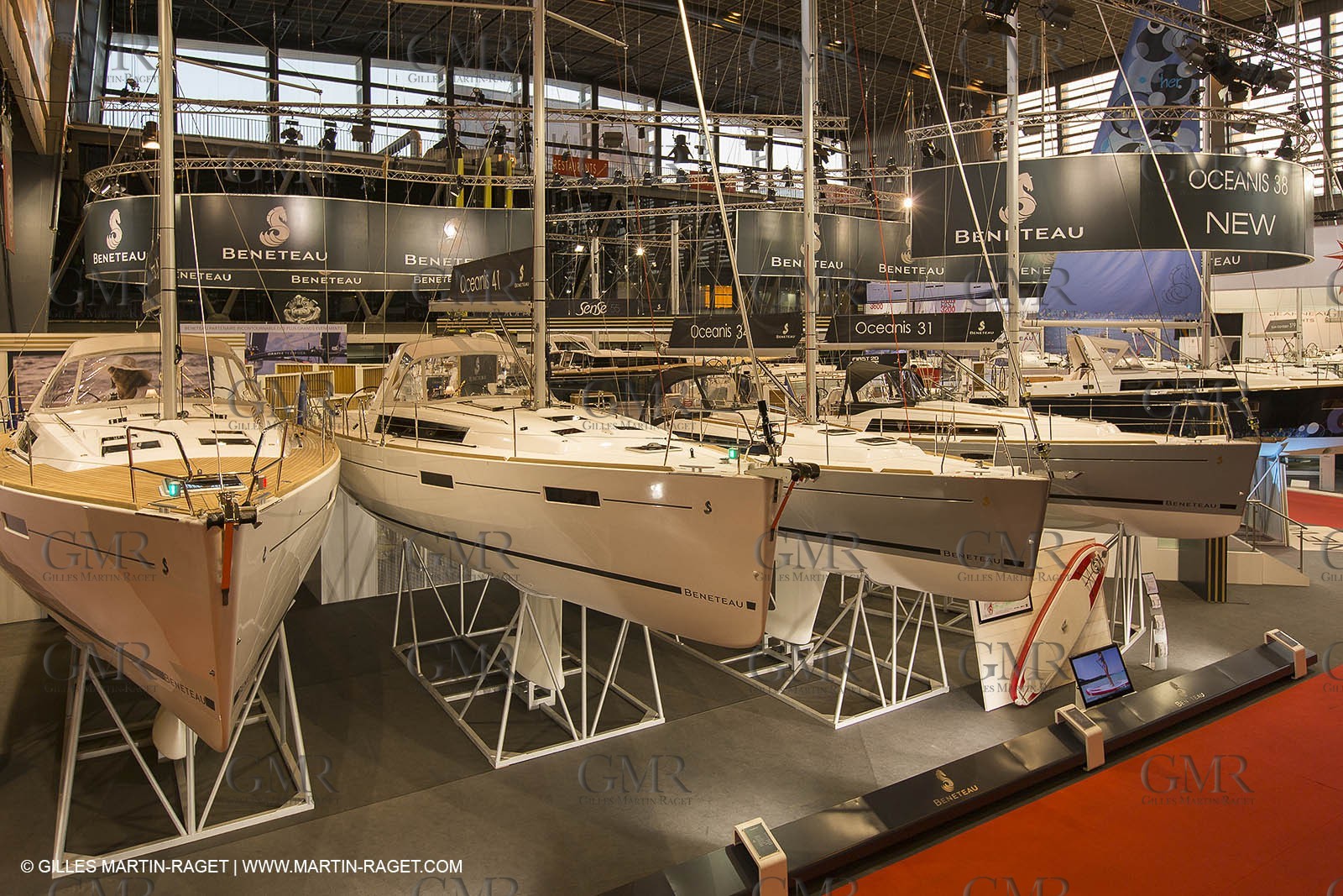 10 12 2013 - Paris (FRA,75) -Paris Boat Show - Beneteau booth