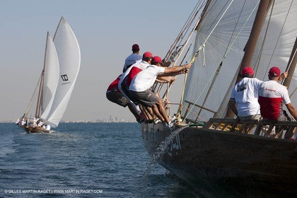 20 11 2010 - Dubai (UAE) - Dubai Louis Vuitton Trophy - Courses de boutres traditionnels pour les équipes engagées