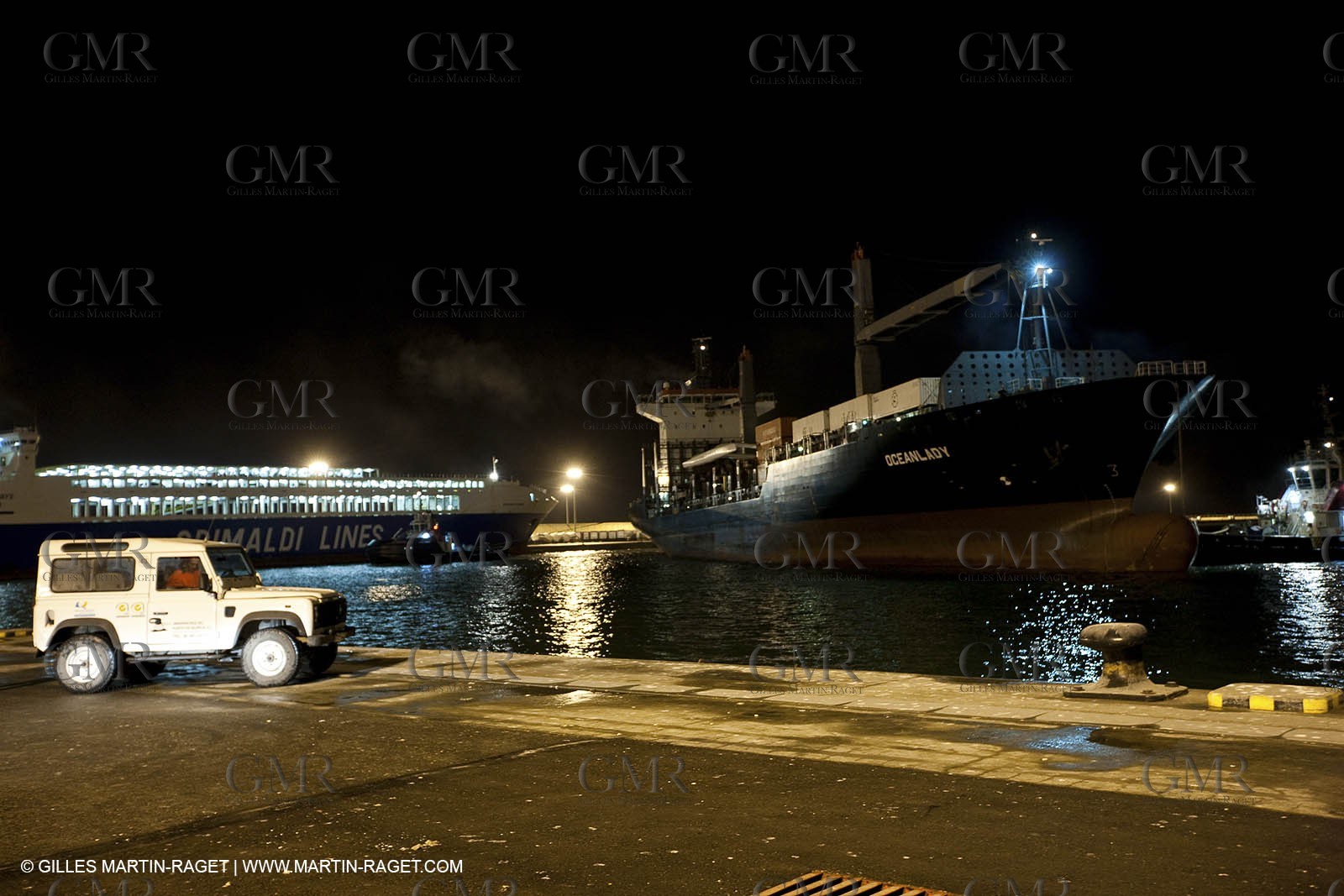 04 01 2010 - Valencia (ESP) - 33rd America's Cup - BMW ORACLE Racing - Arrival of Oceanlady in the port of Valencia