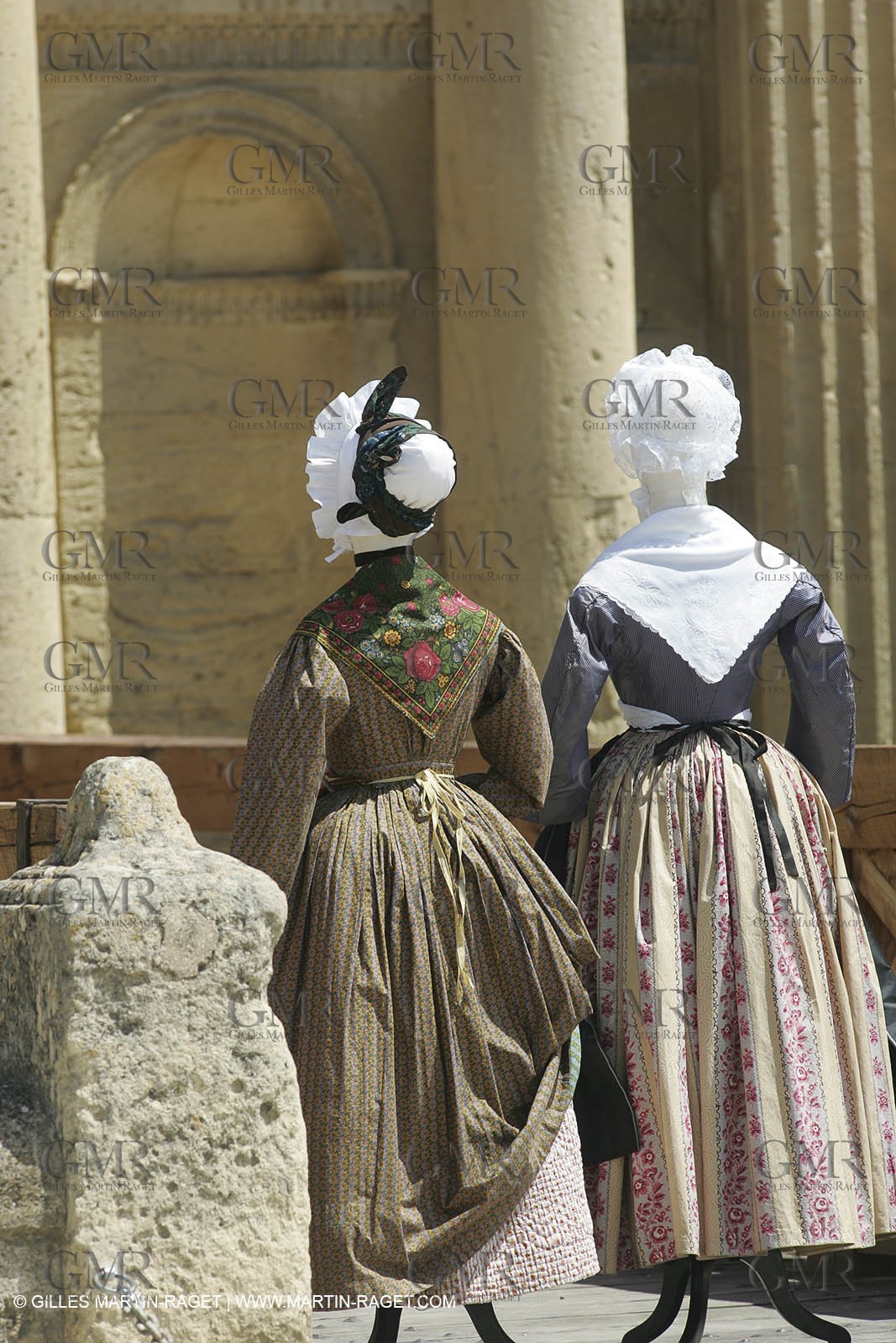 May 2004 - La Tour d'Aigues (FRA, 84) - Old costumes for women of the South exhibition