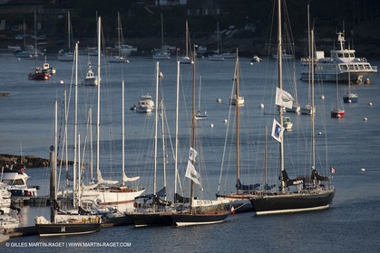 19 05 2010- Benodet - (FRA,56)  -  les Pen Duick dans l'Odet