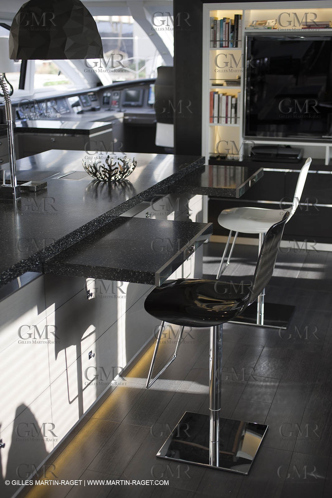 25 02 2011 - La Ciotat (FRA,13) - Super Yachts - Chantier H2X - Cartouche