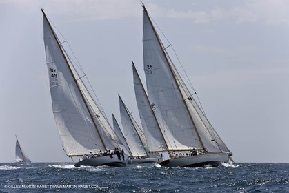 Sailing, Classic yachts, Voiles Vieux Port 2009, Marseille (FRA)