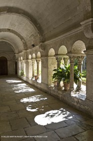 25 03 2005 - Saint Rémy de Provence - (FRA,13) - Le Midi de Van Gogh - Saint Paul de Mausole