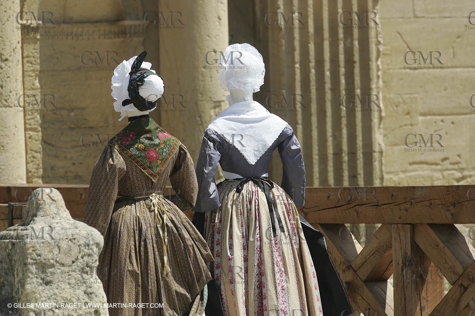 May 2004 - La Tour d'Aigues (FRA, 84) - Old costumes for women of the South exhibition