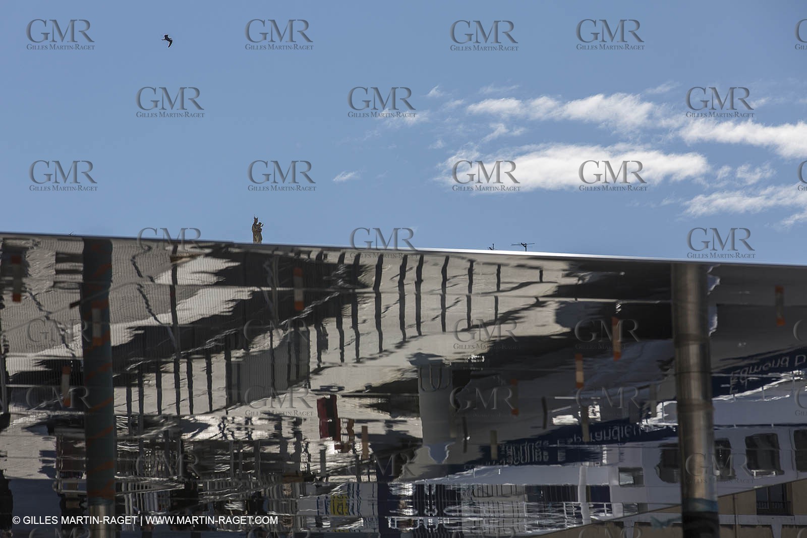 04 02 2013 - Marseille (FRA,13) - Vieux Port (historical port) refit - Works on the shadow maker