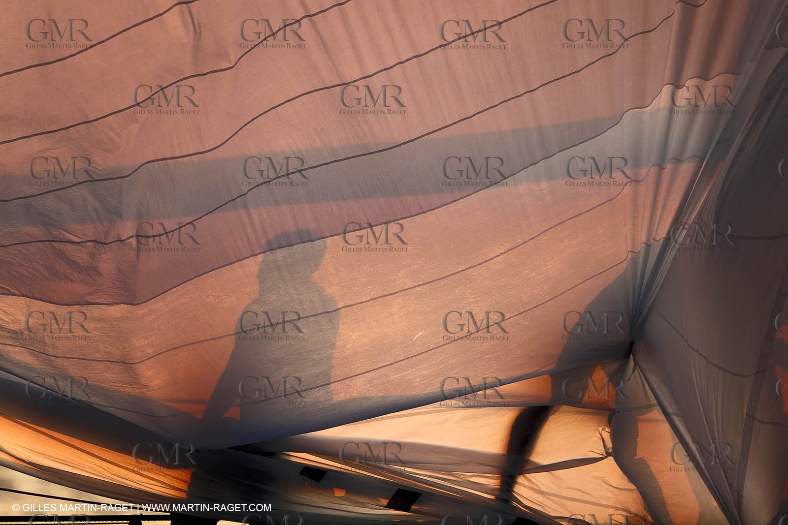 21 11 2010 - Dubai (UAE) - Dubai Louis Vuitton Trophy -  Round 2 - BMW ORACLE Racing