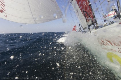 27 09 2008 - Lorient (FRA, 56) - A bord de Generali avec Yann Eliès - Préparation Vendée Globe 2008